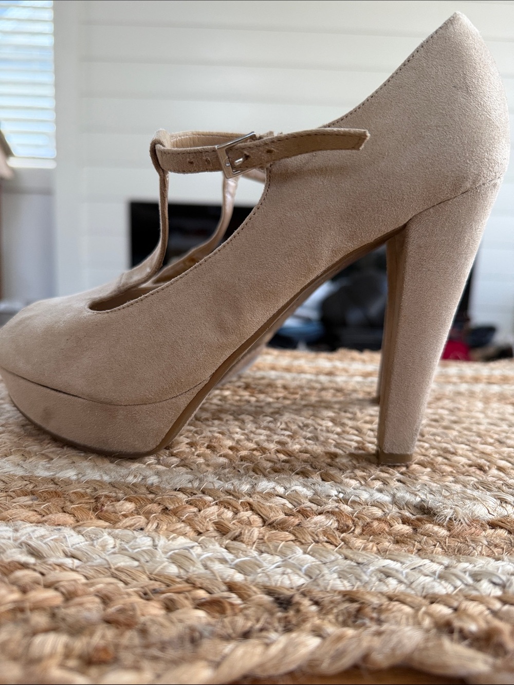 Marc Fisher Suede T-Strap High Heel Open Toe Platform Pumps - Picture 3 of 5